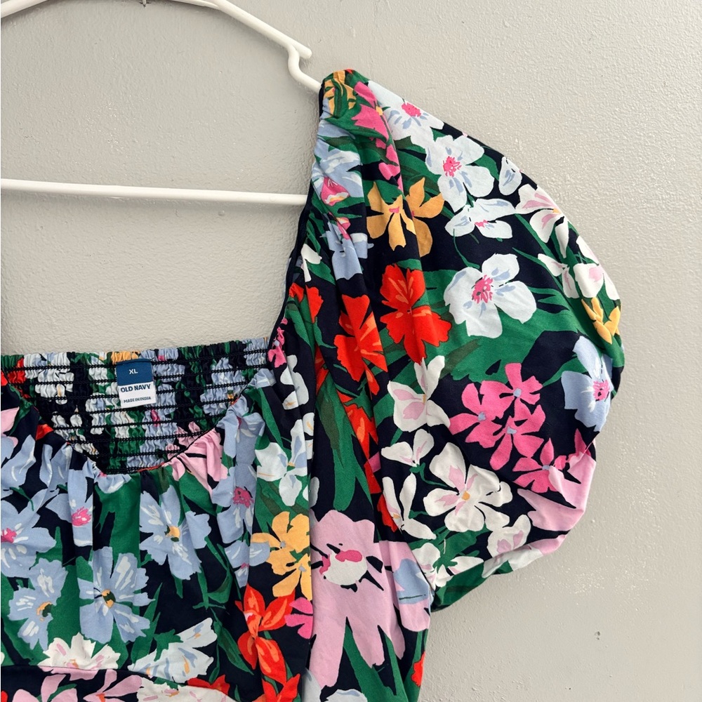 Old Navy Red and Blue Puff Sleeve Blouse - Picture 5 of 5